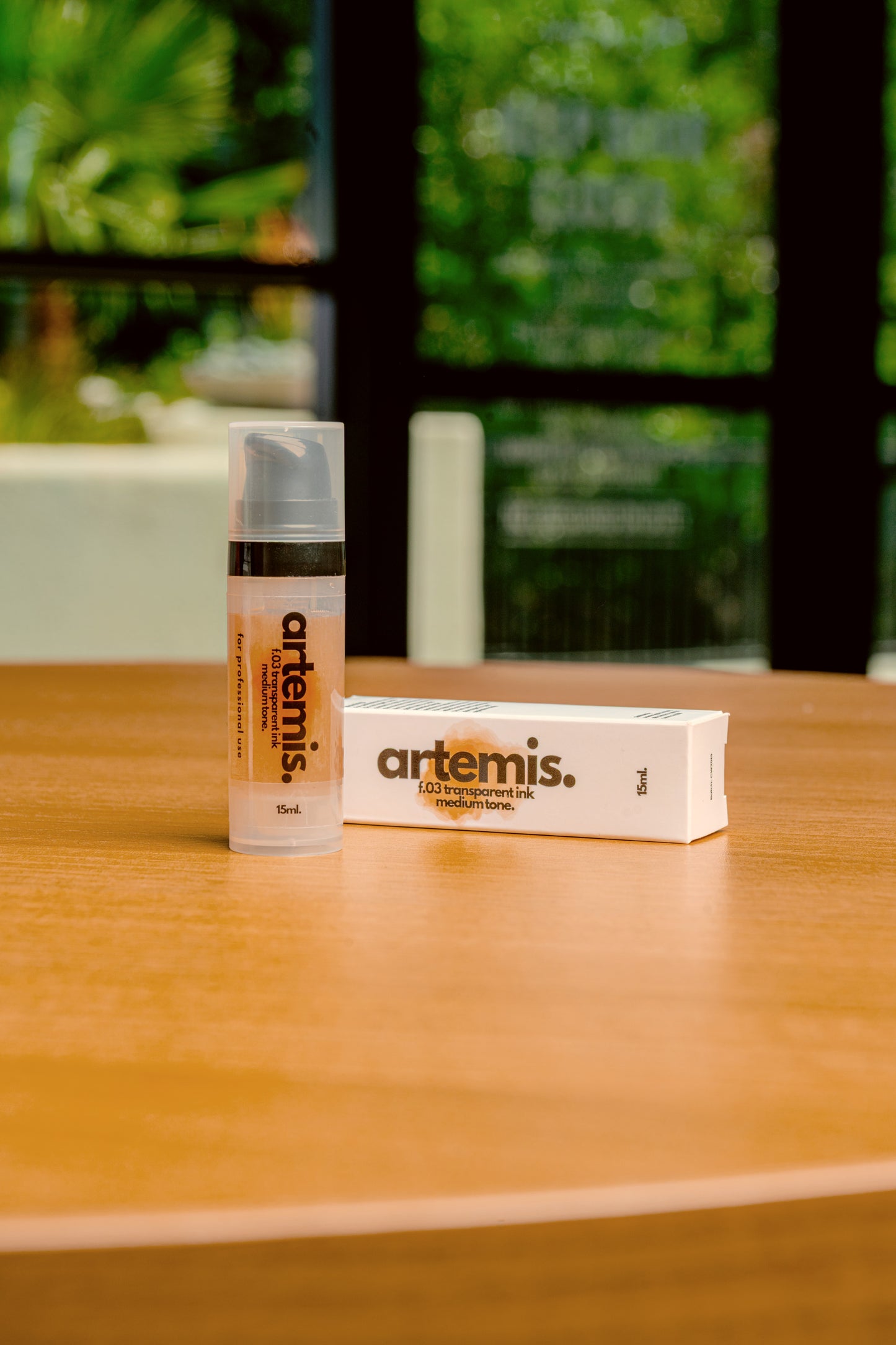 f.03 transparent ink